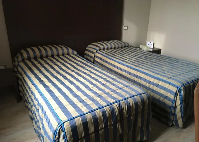 L'angolo Hotell Carisio